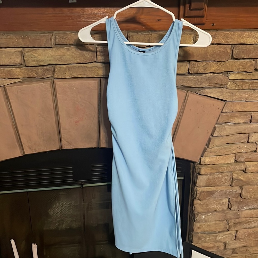 blue dress